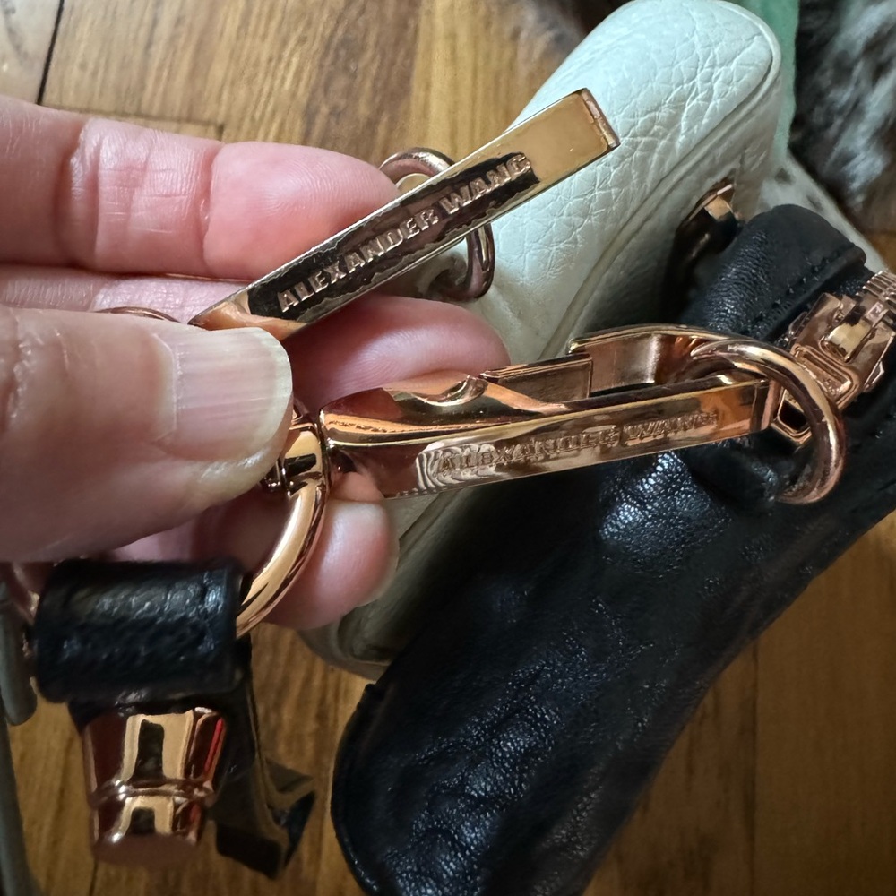 Bundle of Alexander Wang Fumo wristlets - Picture 8 of 12